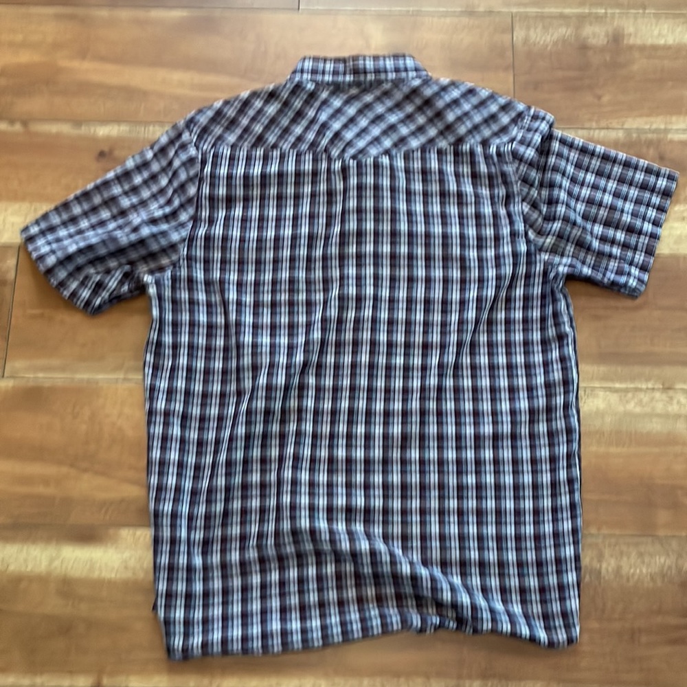 Electric Button Up - Picture 4 of 4